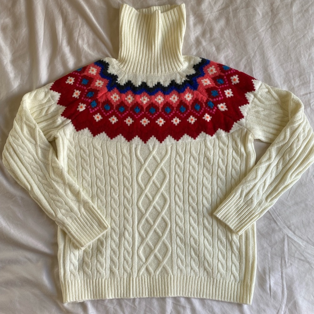 Cream Cable-Knit Turtleneck Sweater with Red Fair Isle Yoke